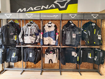 Specializzati in abbigliamento moto touring e adventure